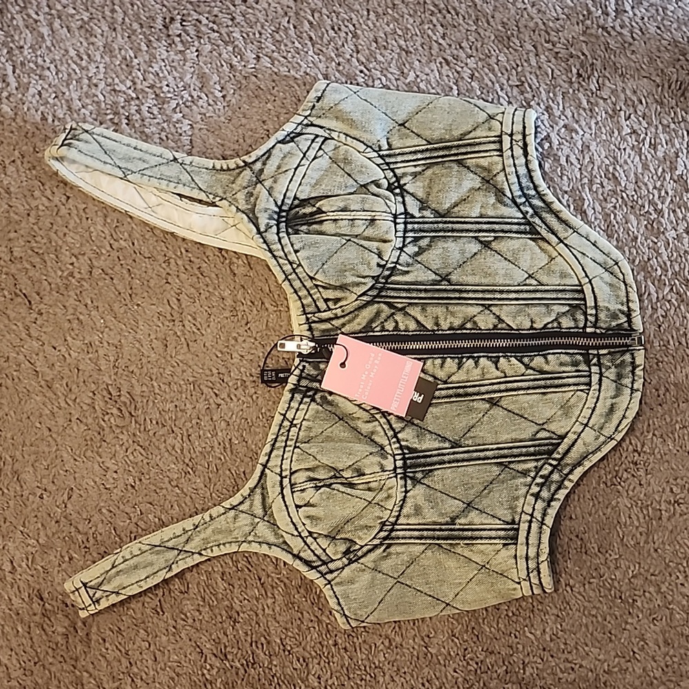PrettyLittleThing Gray Quilted Denim Corset Crop Top with Front Zip - Picture 2 of 5